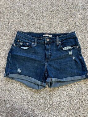 Levi's Mid Length Shorts | Women's Size 31